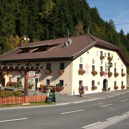 Gasthof Zum Loewen Sankt Jakob im Lesachtal Exterior photo